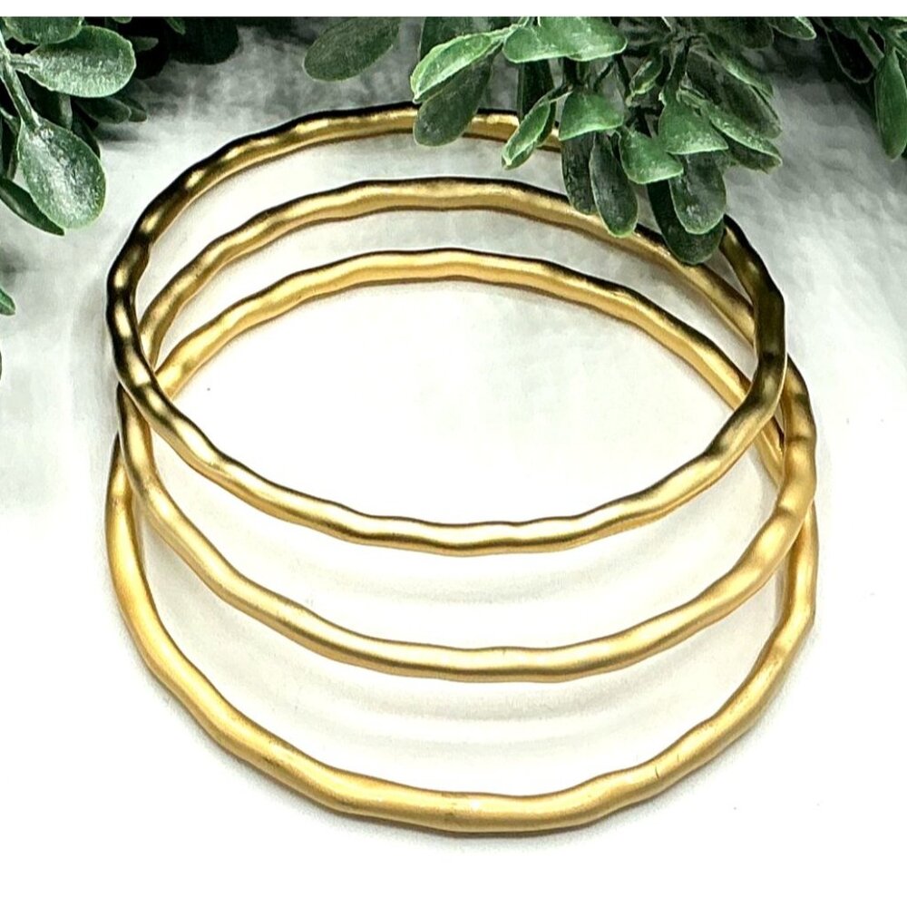 Gold-Tone Wavy Metal Bangle Bracelets Set Of 3